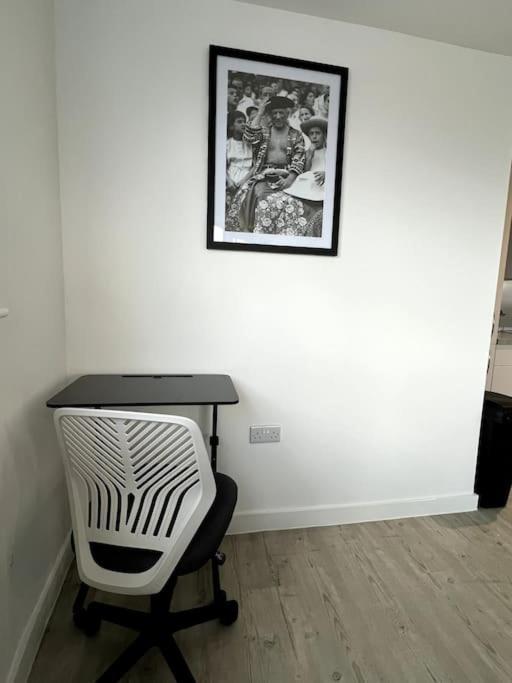 Luxurious City View Apartment In Salford Манчестър Екстериор снимка
